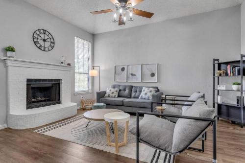 John T White Villa | Deaux Haus
