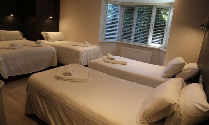 Brunel Bed & Breakfast | Debden Guest House