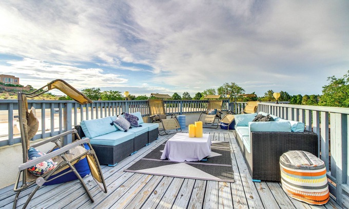 Paradise Hills Civic House | Deck, Putting Green & Views: Albuquerque Oasis