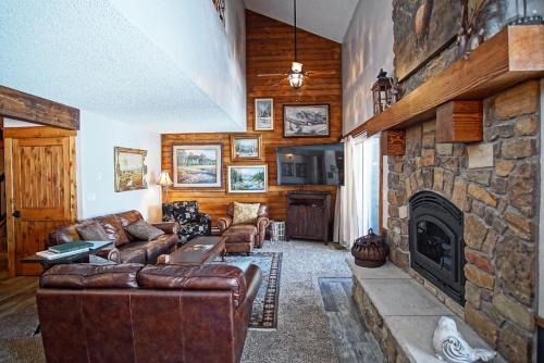 Steamboat Springs House | Deck with Views, Gas Grill, Renovated Luxurious Townhome on Burgess Creek