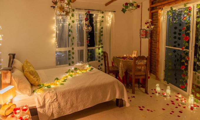 El Cerrito Hotel | Dedalos Fly House