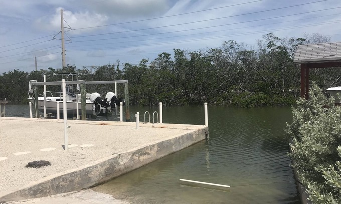 Lower Matecumbe Beach House | Deep Water Canalfront Home W/Boat Ramp