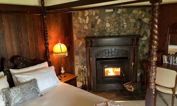 Deepwater Bed & Breakfast | Deepwater Bank BnB