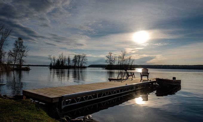 Deer Bay Cottage | Deer Bay Hideaway on Lower Buckhorn Lake. Perfect for family vacations.