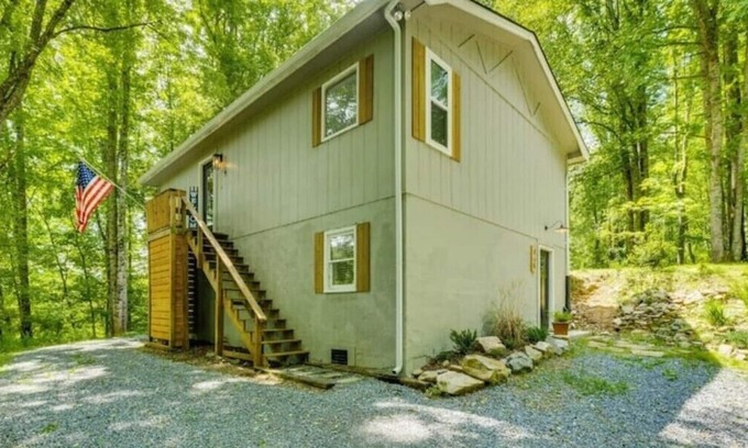 Mountain City House | Deer Run Cottage