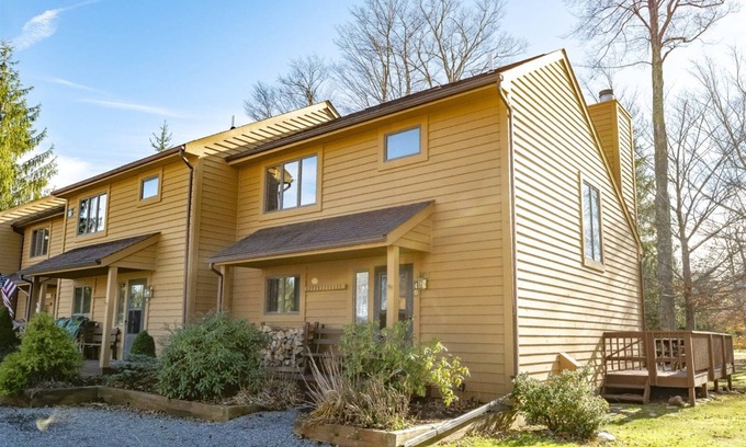 Davis House | Deerfield Village 040