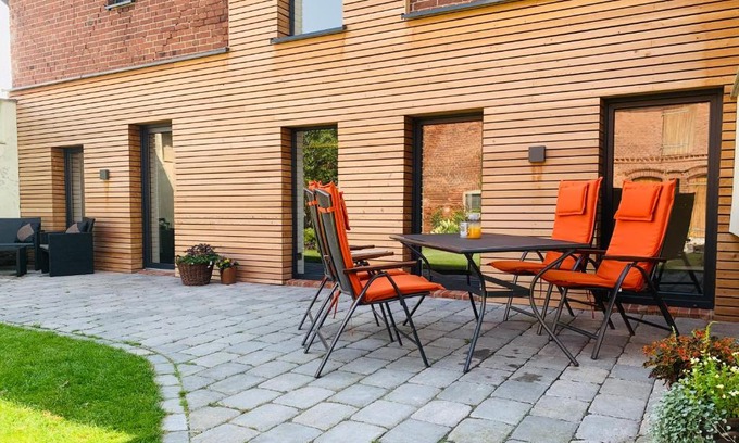 Dornburg House | Deichgraf „Die Elbpension“