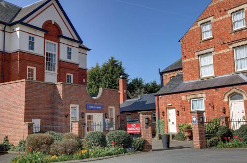 Balderton Hotel | Deincourt Hotel