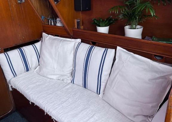 El Garraf Boat Rental | Dejaté acunar por nuesto velero