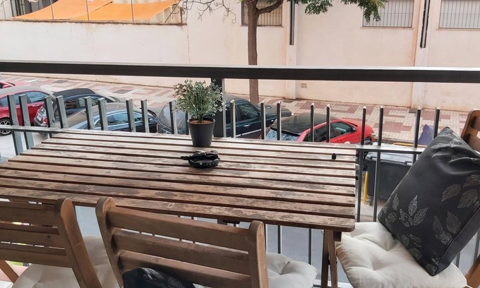 El Ejido Apartment | Del Parque Flats San Millan Family Apartment