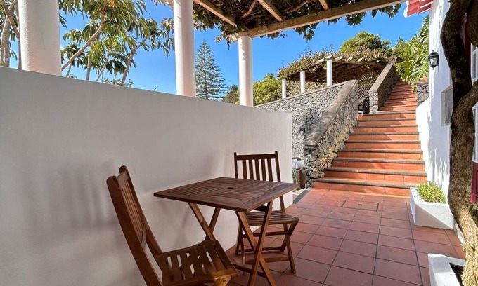 Angra do Heroismo House | Delightful house with private Swimming pool and Garden