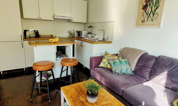 Kentish Town Apartment | Delightful 1BD Flat, near Kentish Town Station