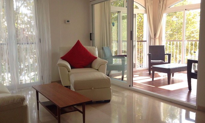 Aduanas Apartment | Delightful 2 bed Apartment in Javea Port. Air con, Wifi, Pool and Secure Garage.