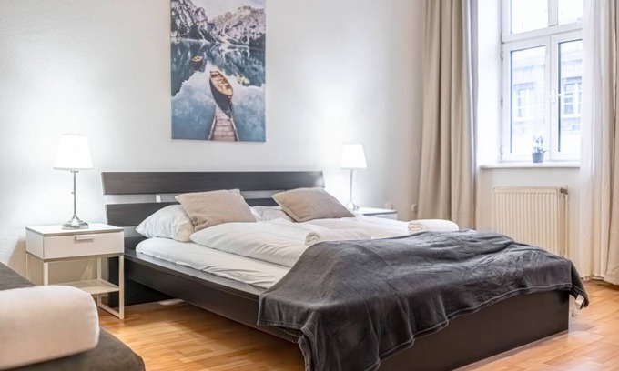 Neulerchenfeld Apartment | Delightful 2BR Apt.-Near Wiener Stadthalle