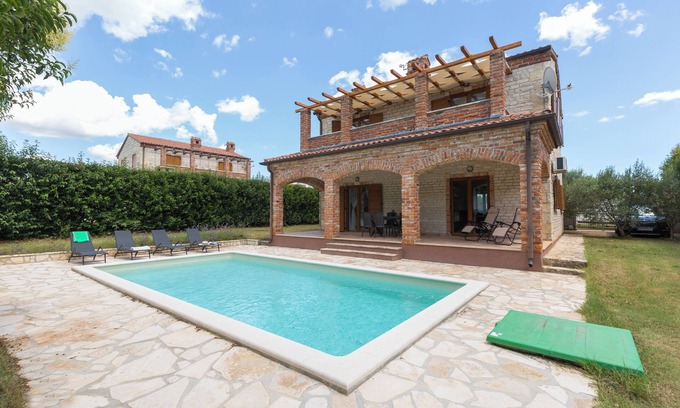 Butkovici Cottage | Delightful 4-bedroom Cottage & outdoor pool, indoor fireplace, AC, WiFi
