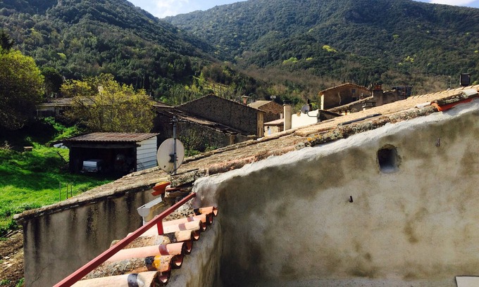 Vignevieille House | Delightful Gite in the hills, ideal for bathing, chateaux and wine