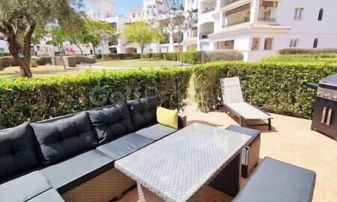 Jeronimo y Avileses y Balsicas de Arriba Apartment | Delightful Ground Floor 2 bed with access to pool, Wi-Fi, AC