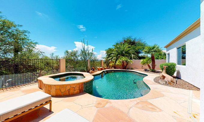 Dove Mountain House | Delightful home with backyard oasis - private pool with spa, cozy patio