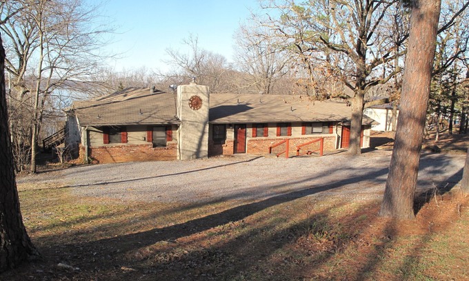 Cookson House | Delightful Lake Tenkiller Vacation Home