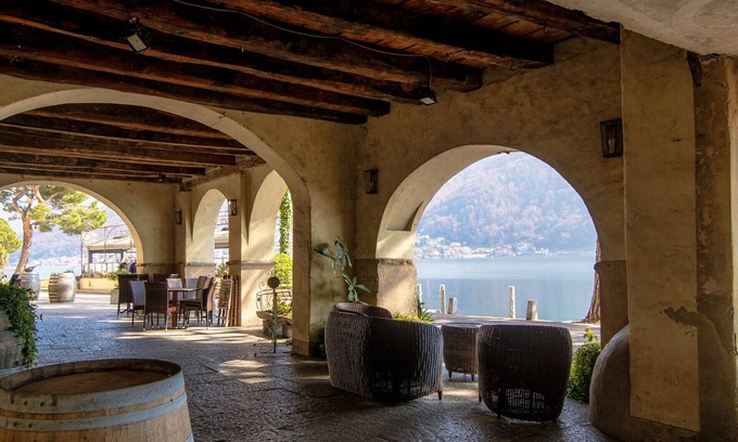Morcote Apartment | Delightful loft overlooking hill and Santa Maria Church in Morcote (Salvia)