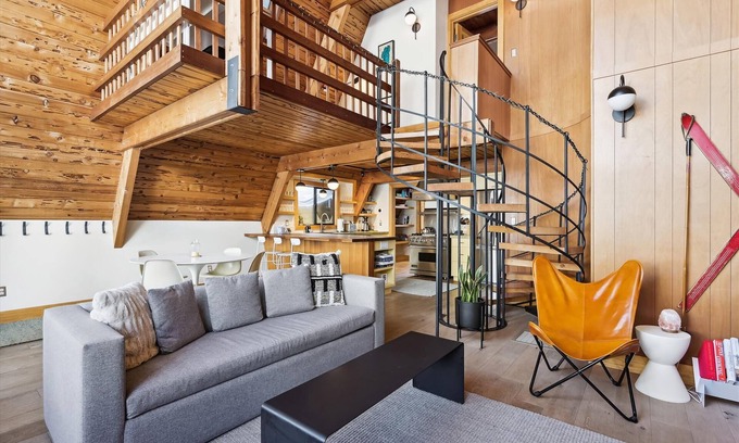 Alpine Meadows House | Delightful Upgraded Home in Alpine Meadows