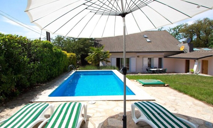 La Canyera Villa | Delightful Villa - only 18km to Costa Brava beaches!