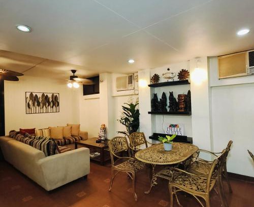 General Santos Bed & Breakfast | Delle Suites