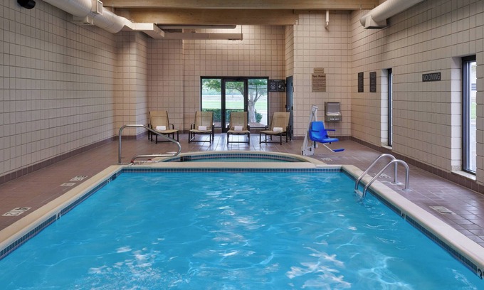 Farmington Hills Hotel | Delta Hotels by Marriott Detroit Novi
