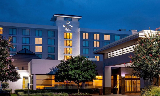 Chesapeake Hotel | Delta Hotels by Marriott Chesapeake Norfolk