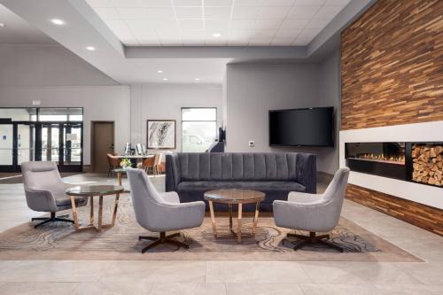 Fargo Hotel | Delta Hotels by Marriott Fargo