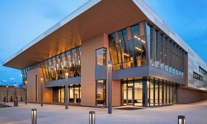 Nelson Hotel | Delta Hotels by Marriott Muskegon Convention Center