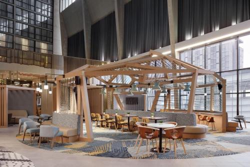 Calgary Hotel | Delta Hotels Calgary Airport In-Terminal