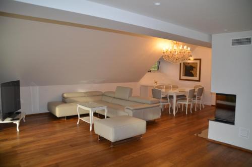 Dolenjske Toplice Apartment | Delux apartment at Robida Estate