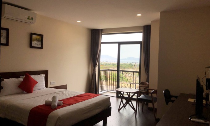 Nha Trang Hotel | Deluxe Double room - Sea View