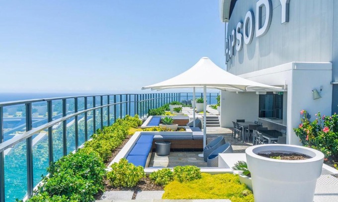Surfers Paradise Apartment | Deluxe High Floor 2 Bedroom Apartment - GCHM