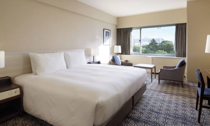 Takanawa Hotel | Deluxe King Room Hotel in Superb Minato City with WiFi, AC, fitness room