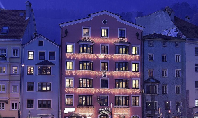 Innsbruck City Centre House | Deluxe room, event price - Hotel Mondschein