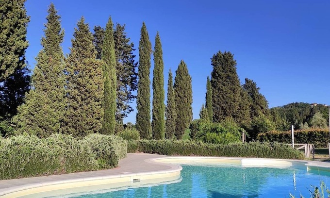 Empoli Apartment | Deluxe Suite Apartment with Jacuzzi and veranda