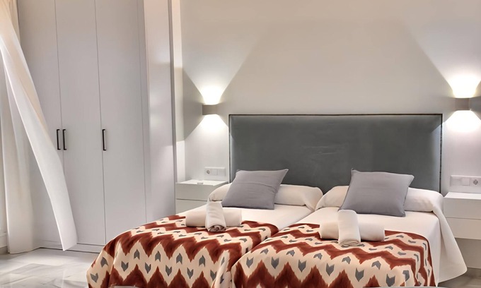 La Trinidad-San Juan y Todos los Santos Apartment | Deluxe Valladares Apartamento A
