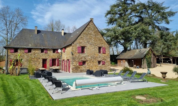 Combree House | Demeure 18 ème Swimming pool and Spa 20 people