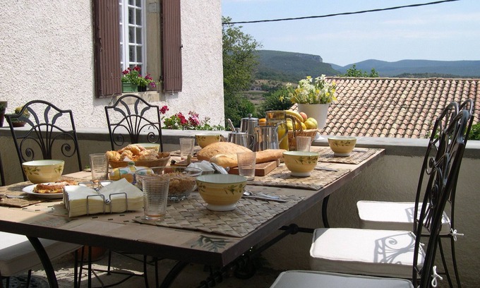 Brissac Bed & Breakfast | Demeure cévenol Les Rameaux