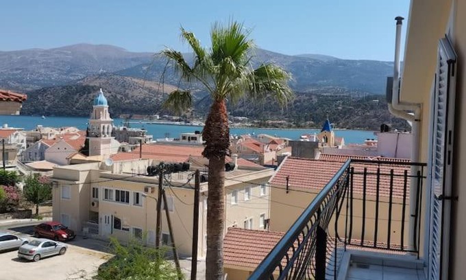Kefalonia Apartment | Denia's house in the heart of Argostoli