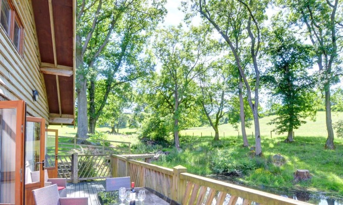 Trefeglwys Ski Chalet | Derw Lodge in the beautiful Caersws