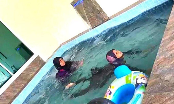 Bandar Penawar House | Desaru 16Pax Family with Private Mini Pool & Jacuzzi