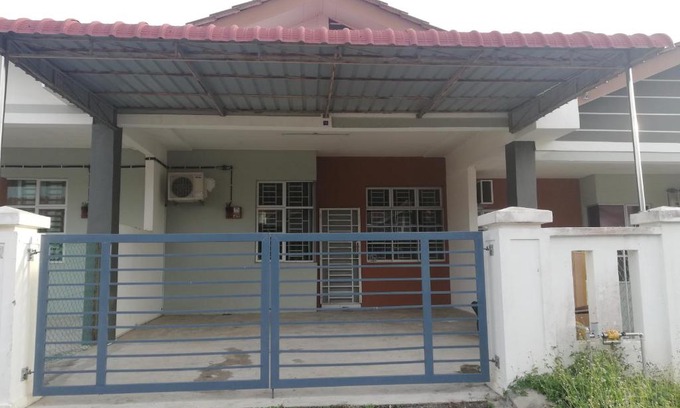 Bandar Penawar House | Desaru Homestay Iman