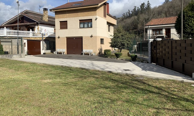 Vallobal House | Description and details in English of the accommodation