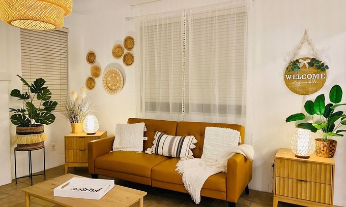 Coachella House | DESERT ESCAPE!6 MIN TO COACHELLA& EMPIRE POLO CLUB