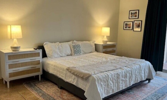 Lake Biltmore Village Condo | Desert lake condo