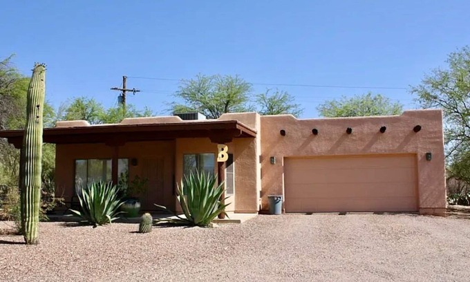 Tucson House | Desert Oasis: Newly renovated 2-bedroom house in Tucson