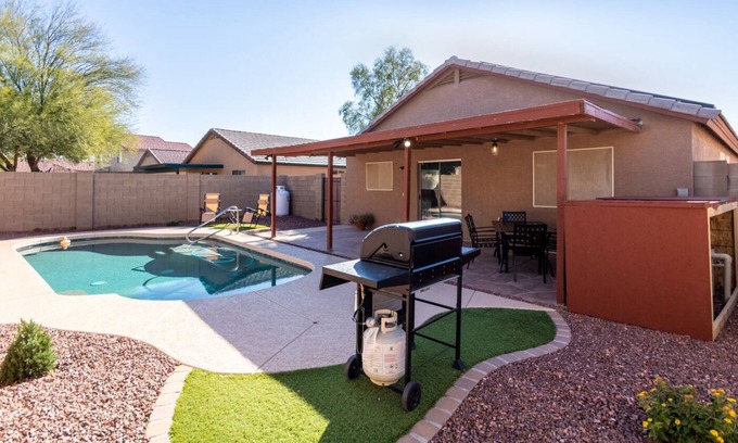 Casa Grande House | Desert Oasis